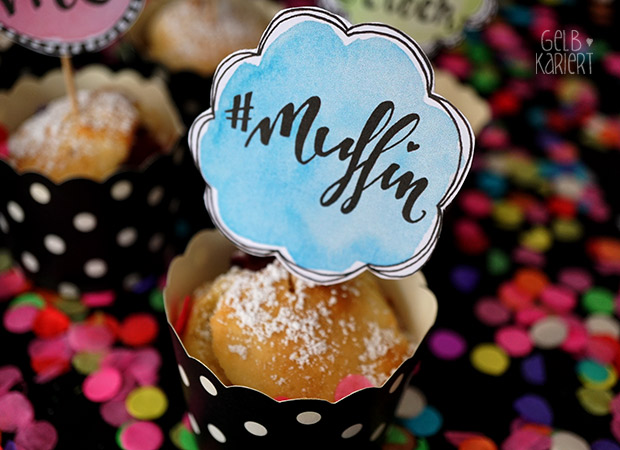 Muffin Topper | Free Printable | Freebie | Kuchen | Lettering Happy Birthday | Bloggeburtstag | Muffin Dekoration | Muffins dekorieren | Handlettering | Watercolor | Aquarell | Gelbkariert Blog